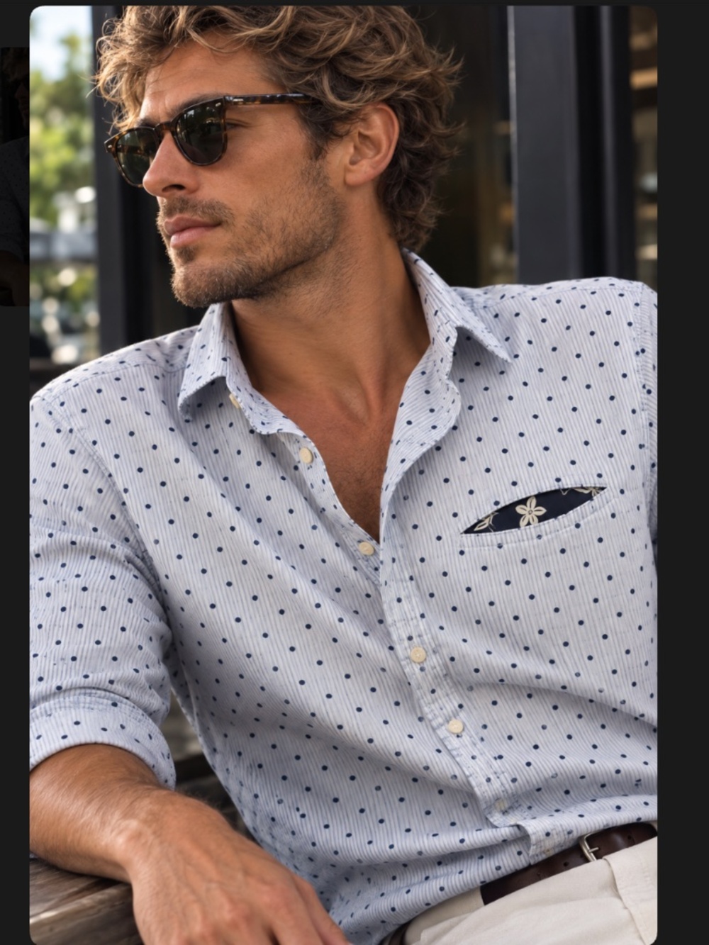 Scotch & Soda Shirt. Detail inside the chest pock. XL (fits more like a L)
